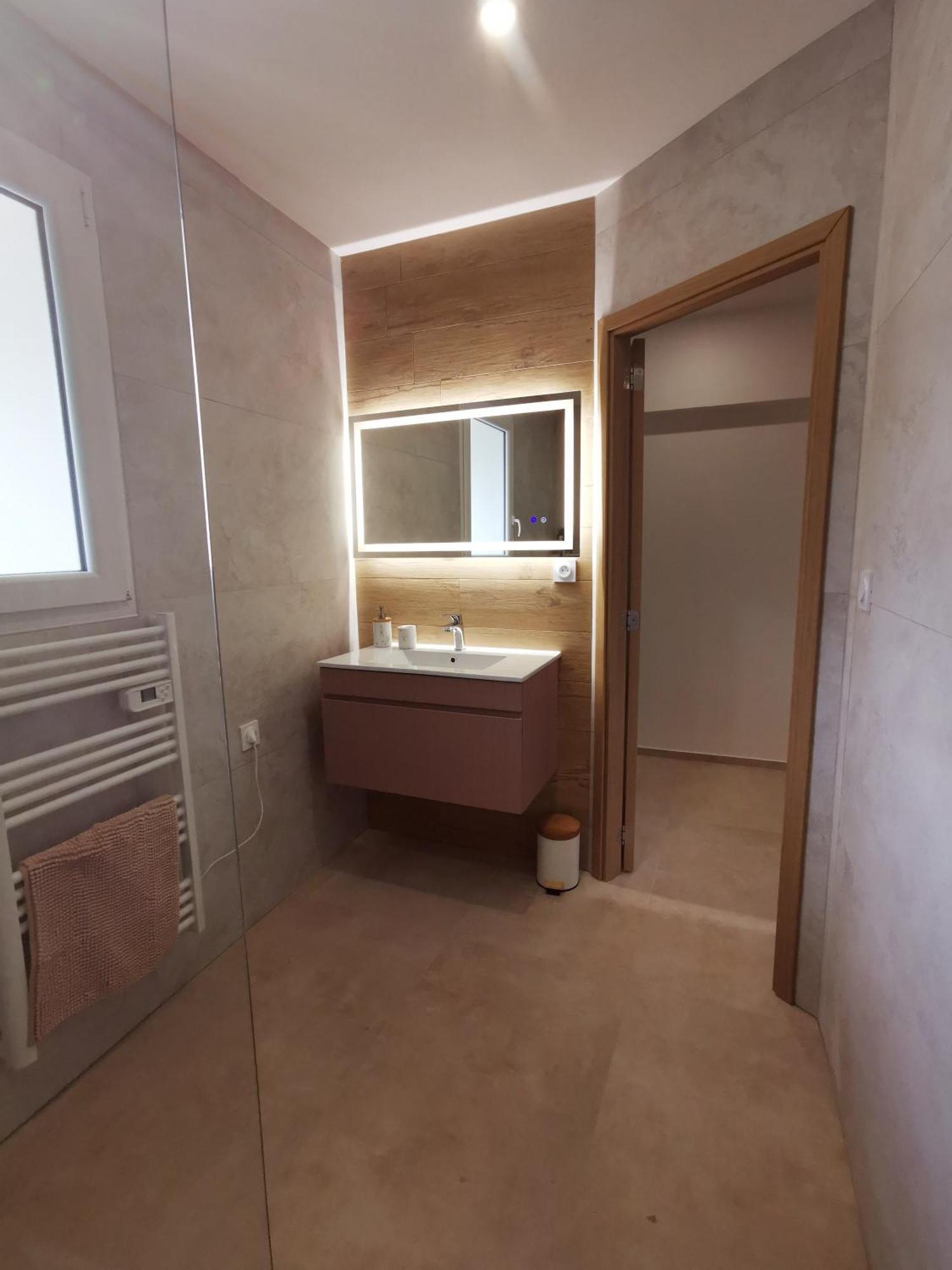 Apartamento Magnifique Duplex Neuf Parking Et Terrasse Dole Exterior foto