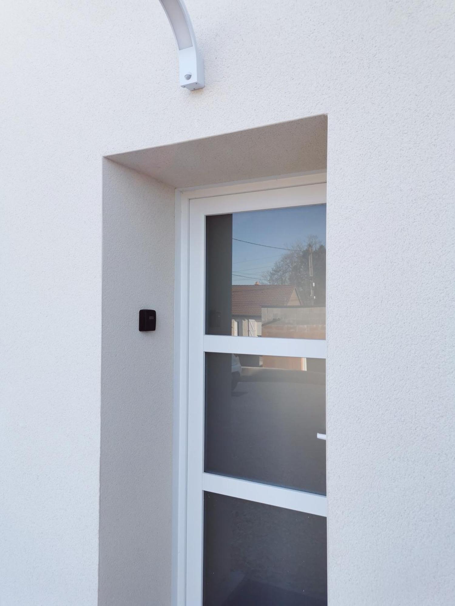 Apartamento Magnifique Duplex Neuf Parking Et Terrasse Dole Exterior foto